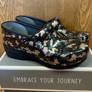 Dansko XP 2.0 Patent Camo